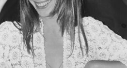 Carta de amor al vestido blanco de crochet de Jane Birkin: un icono accidental