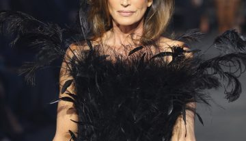 Se lleva el pelo blowout, la tendencia de pelo de los 90 que multiplica el volumen del cabello fino