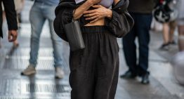 Juan Leal, peluquero: «Secar el cabello al aire no siempre es más saludable. Un secado controlado con secador suele ser más recomendable que dejar el cabello húmedo durante horas»