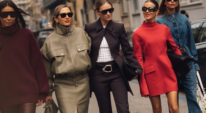 Guía de los colores que serán tendencia este otoño 2026 y cómo combinarlos para vestir con estilo la nueva temporada