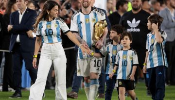 El sentido posteo de Antonela Roccuzzo para Lionel Messi: «Te vi sufrir, caer y levantarte. Qué privilegio haber vivido todo esto a tu lado»