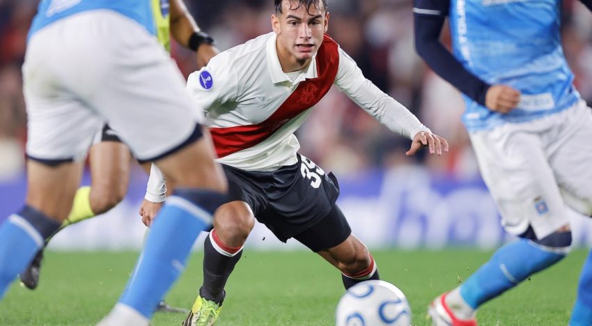 River vende a Freitas a Flamengo: los detalles de una negociación que sería un millonario traspaso al gigante de Brasil