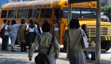 Transporte y lunch, gastos del regreso a clases que se prolongan durante el ciclo escolar