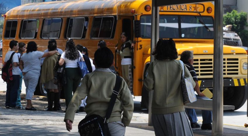 Transporte y lunch, gastos del regreso a clases que se prolongan durante el ciclo escolar