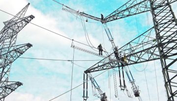 CFE revisa condiciones del servicio eléctrico en Baja California Sur
