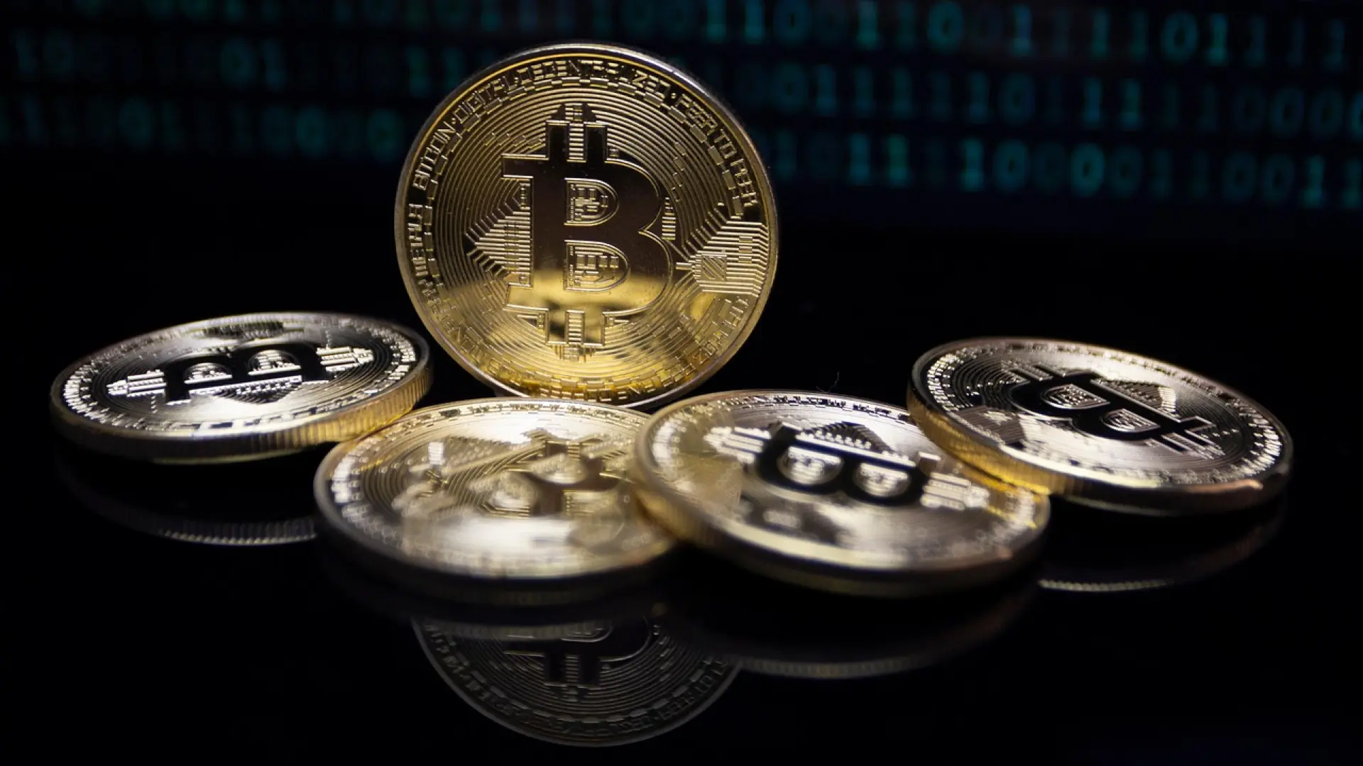EEUU acusa a un hombre deportado desde Fiyi de estafar 165 millones en criptomonedas