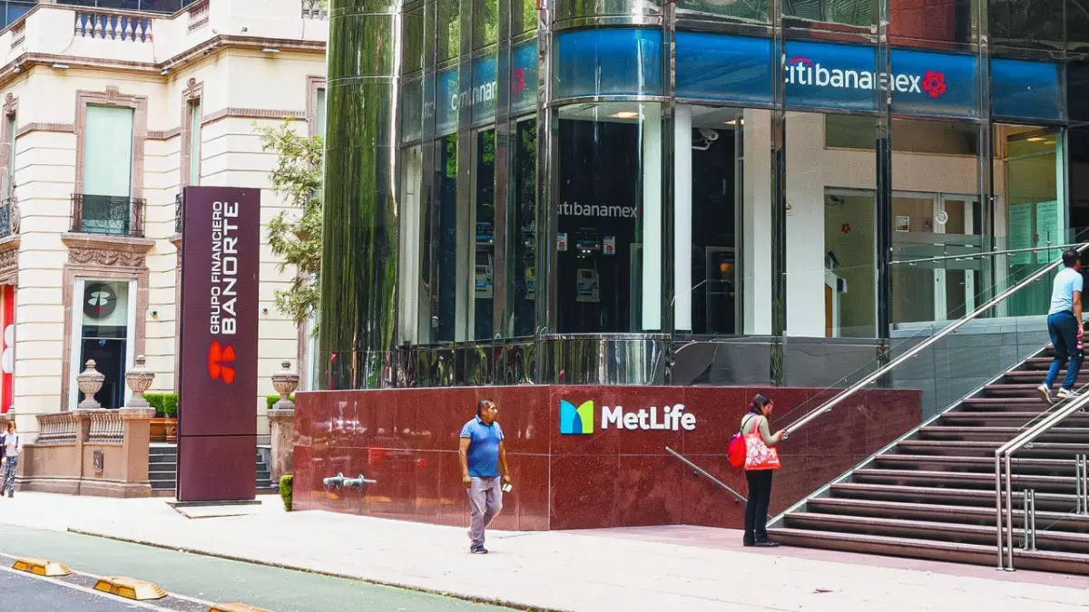 Bancos ganaron 149,120 millones de pesos en el primer semestre, una caída anual de 5.4%