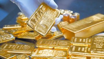 El oro sube ligeramente ante la debilidad del dólar