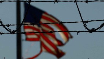 Autoridades de México desmantelan red señalada de traficar migrantes a EU por túneles