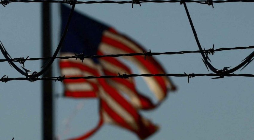 Autoridades de México desmantelan red señalada de traficar migrantes a EU por túneles