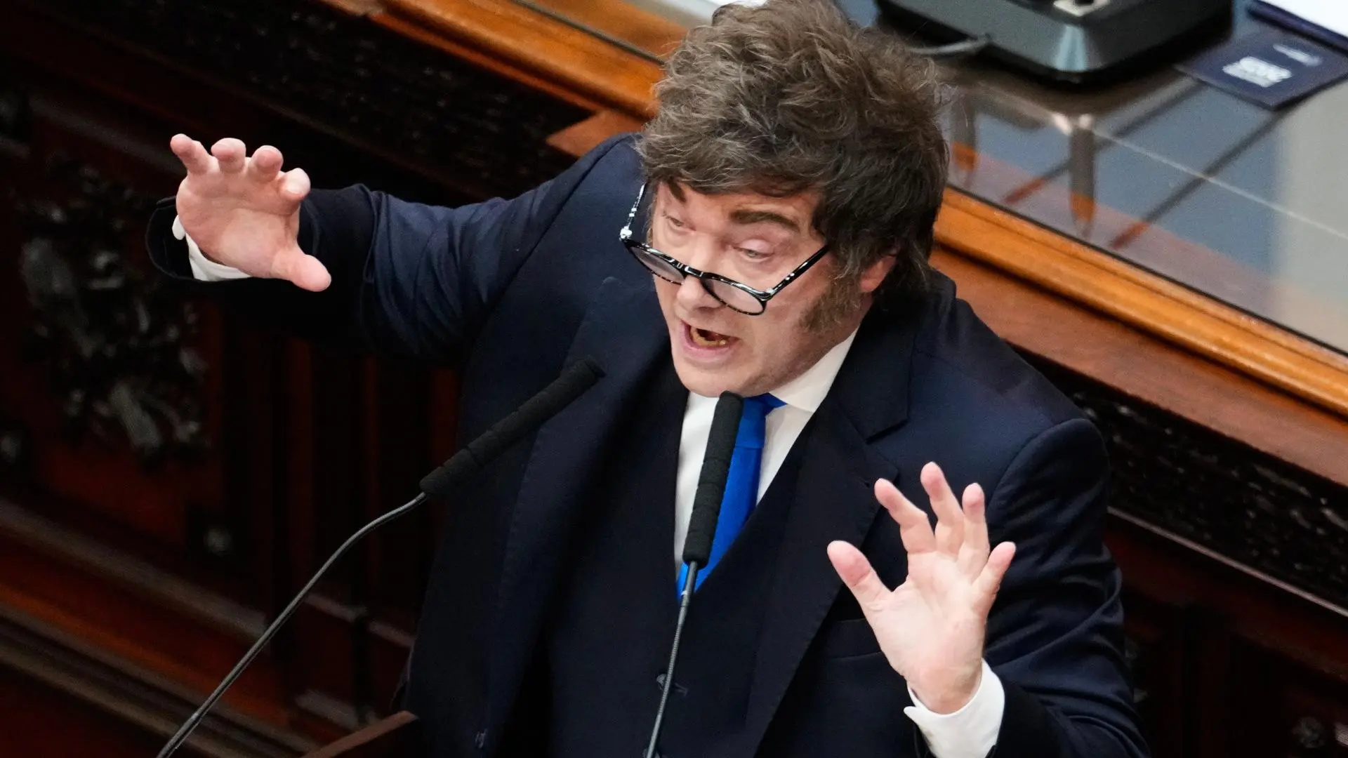 Milei culpa a las feministas y al aborto de la baja natalidad en Argentina