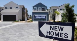 El mercado inmobiliario de EU siguió bajo presión en julio