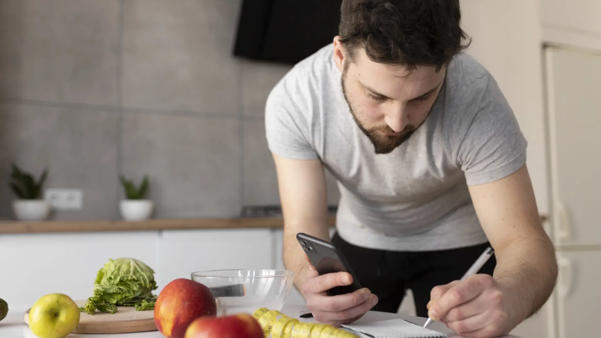 El riesgo de buscar tu dieta en ChatGPT, según una nutricionista