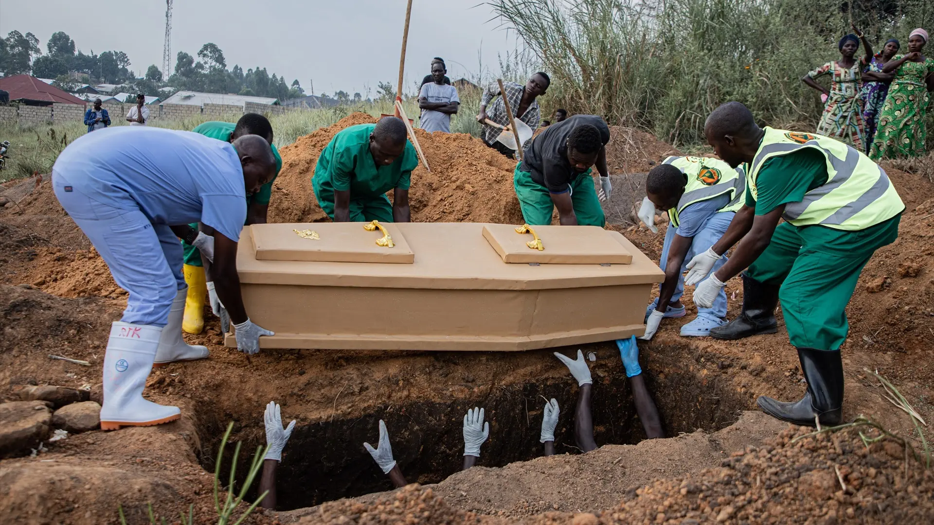 Alerta máxima por el brote de ébola en el Congo: en once semanas han muerto ya 1.500 personas