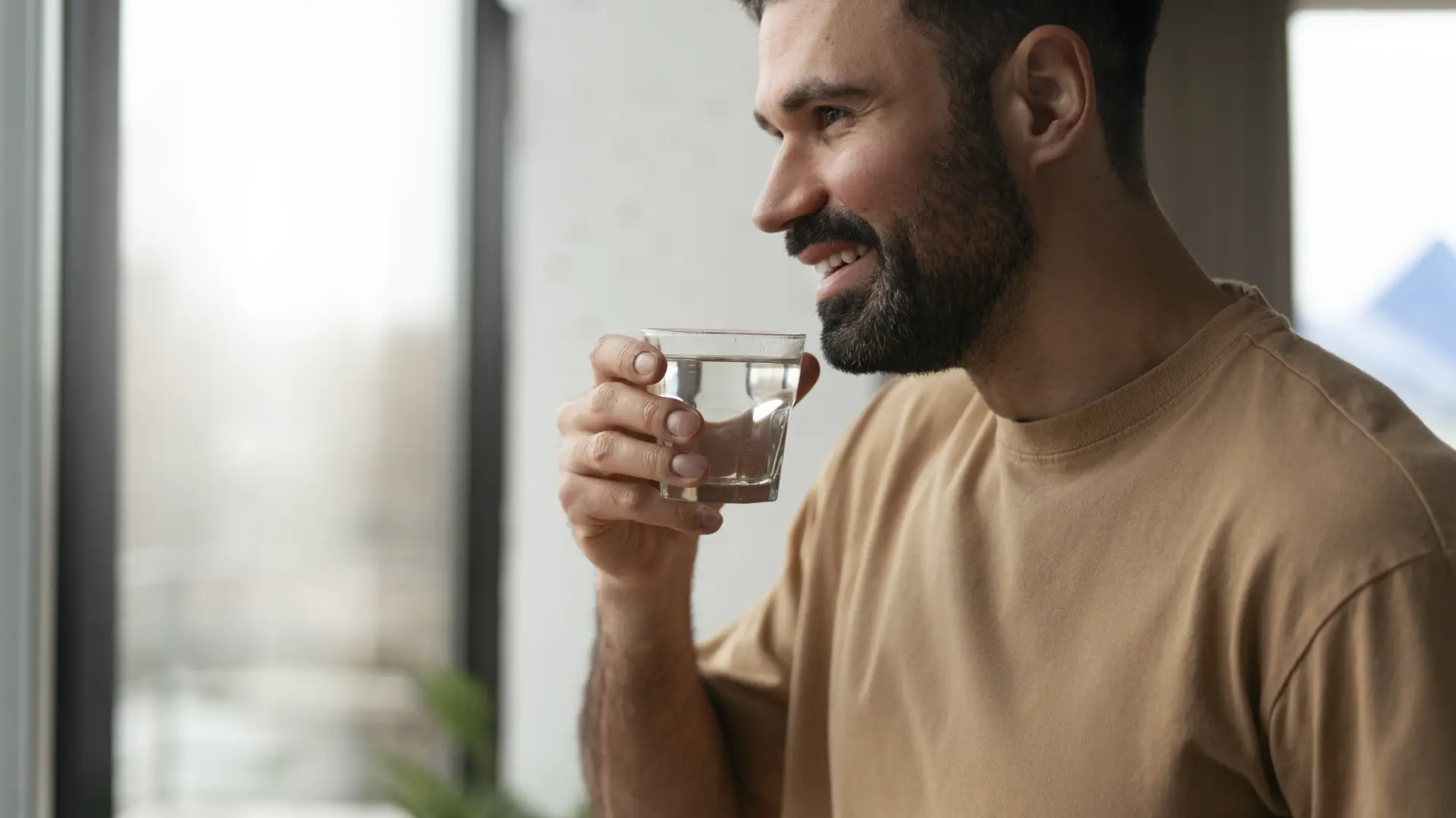 David Barba, entrenador: «Hidrátate 30 minutos antes de comer y espera una hora después si buscas saciarte antes»