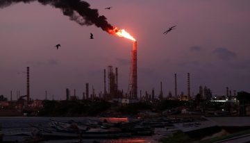 «Feas y oxidadas»: Refinerías de Venezuela quedan como reliquias difíciles de revivir