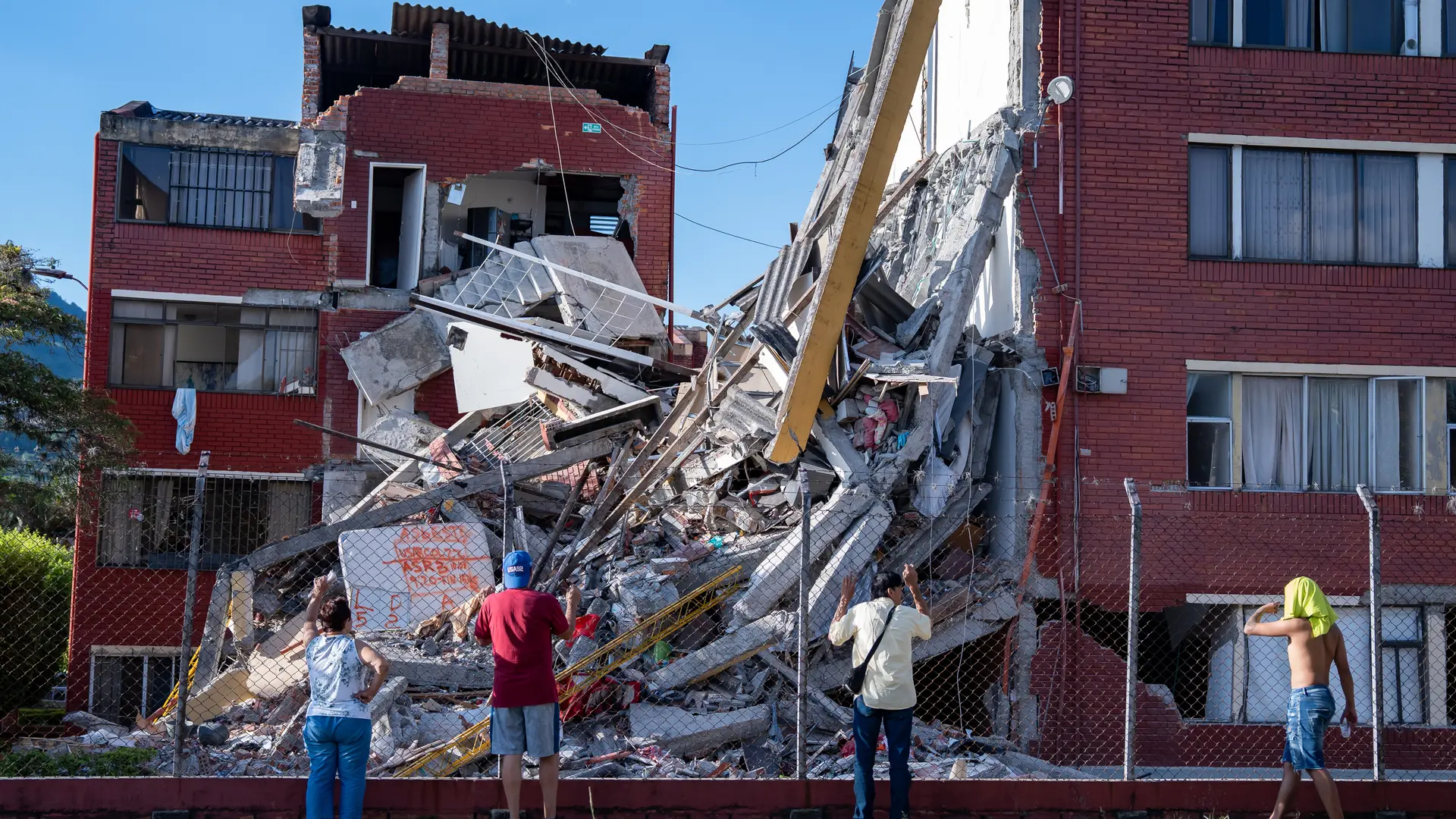 Las impactantes imágenes del terremoto que ha sacudido Colombia