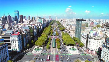 Hogares de Buenos Aires se endeudan para comprar alimentos