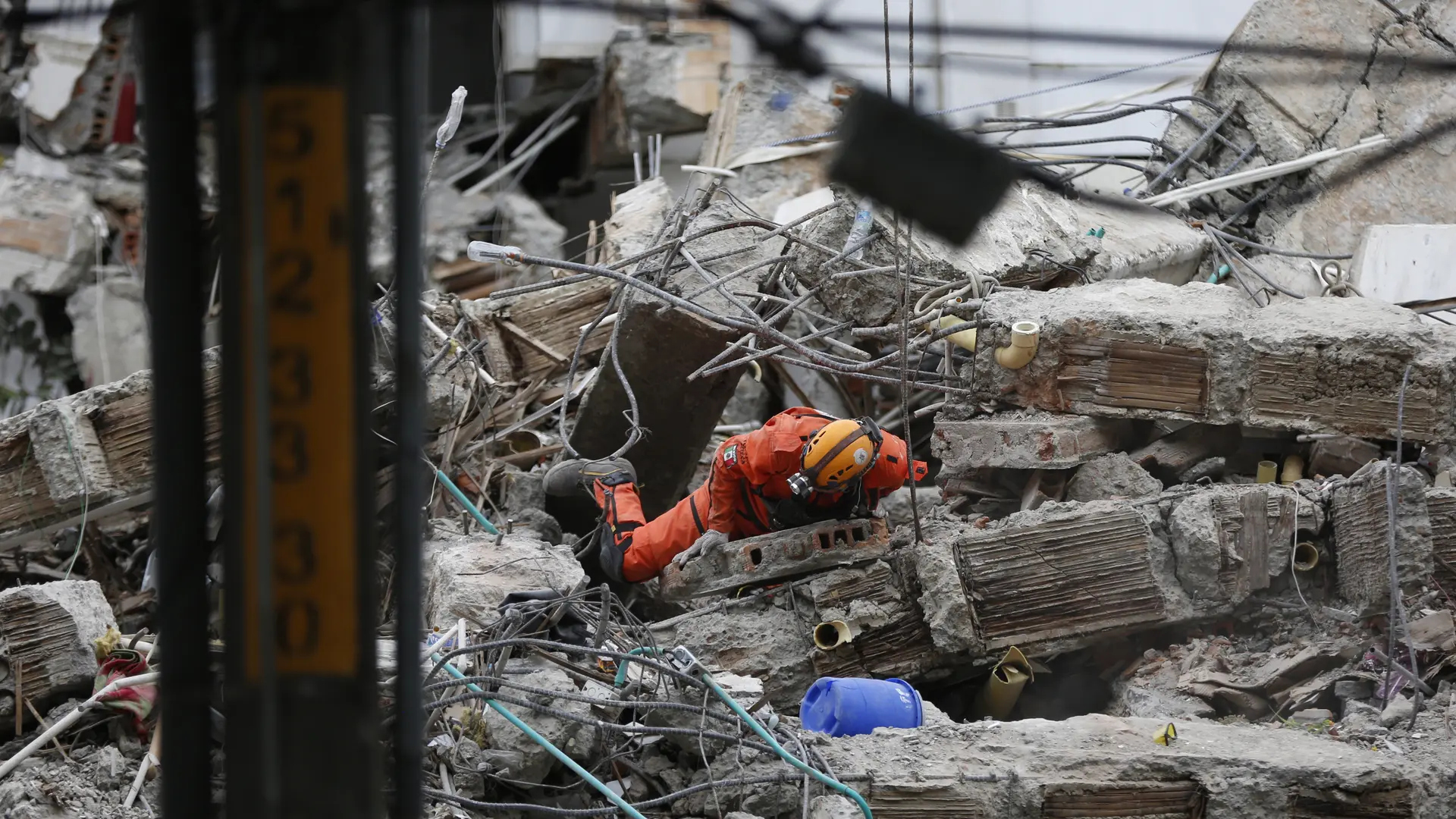 El Gobierno confirma un español muerto en el terremoto de Colombia
