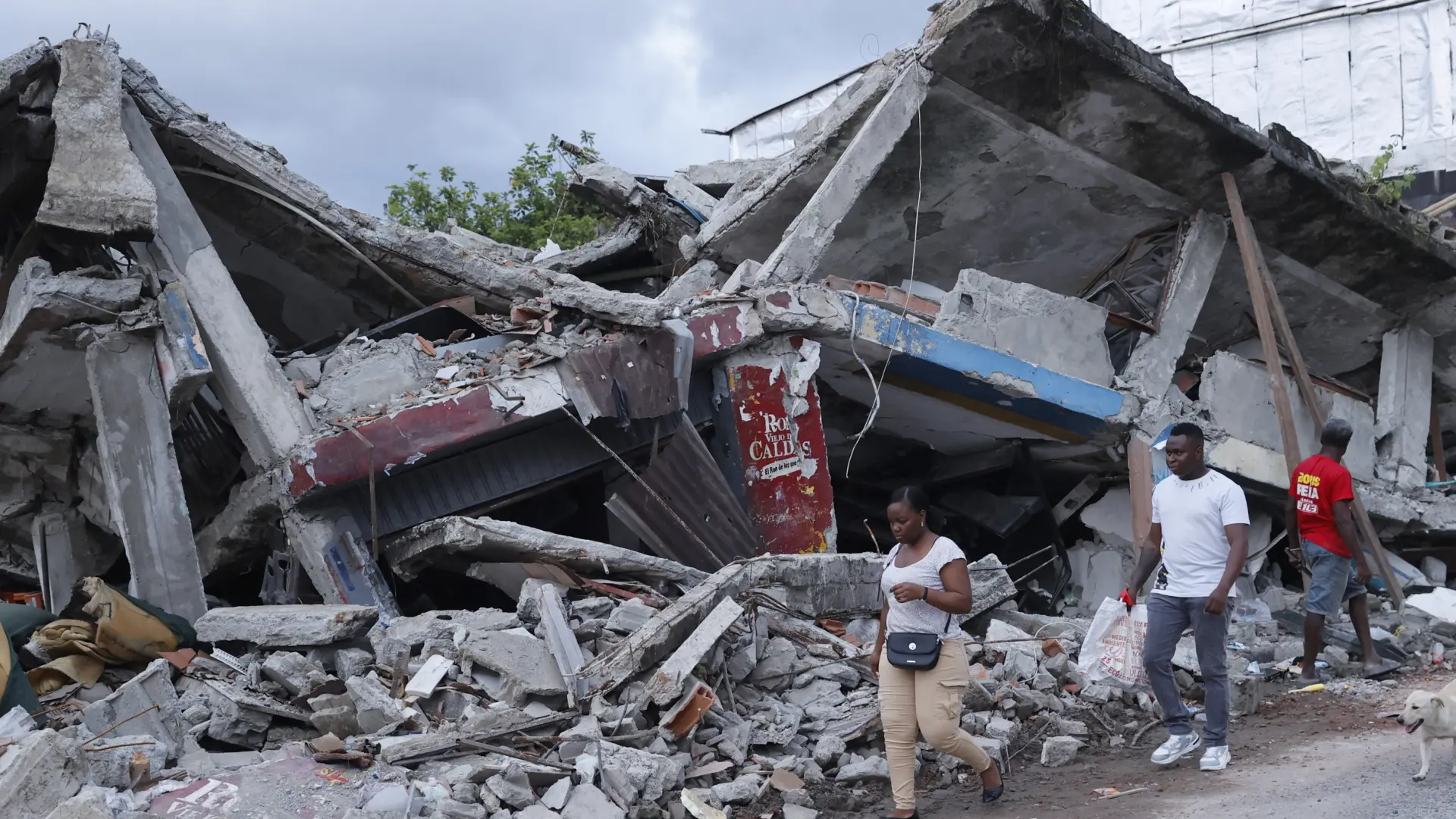 Terremoto en Colombia: suben a 285 los muertos y casi 4.000 los heridos mientras la posibilidad de hallar supervivientes se agota