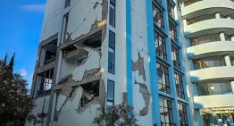 Terremoto de magnitud 7.7 en Indonesia deja al menos un muerto