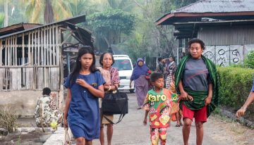 Autoridades de Indonesia piden evacuar zonas costeras de isla de Flores tras terremoto magnitud 7.7