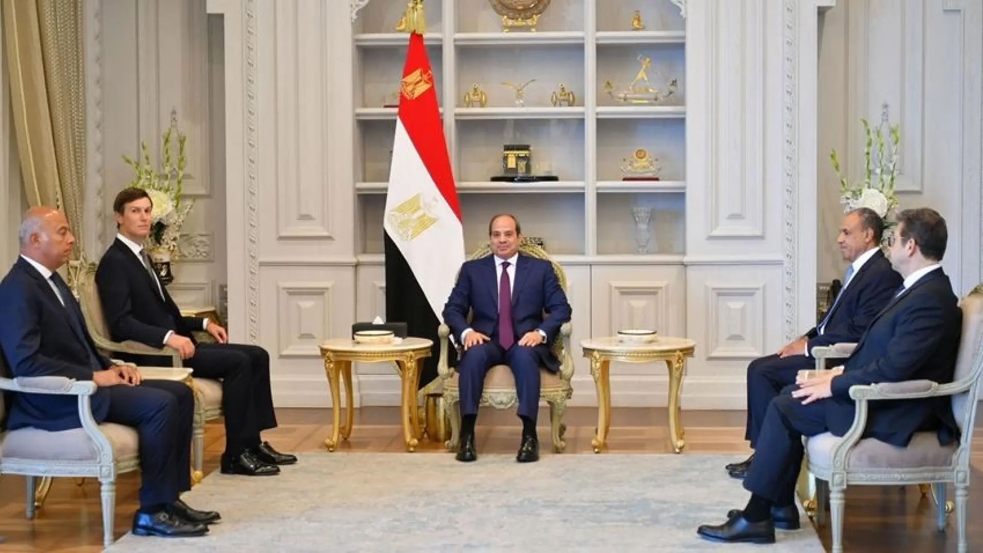 El yerno de Trump se reúne con el presidente de Egipto para intentar desbloquear el plan de paz para Gaza