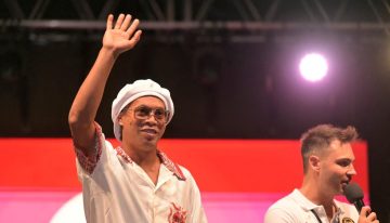 Ronaldinho regresa a los 46 años a la 3ª italiana para marcar «un gol 300»