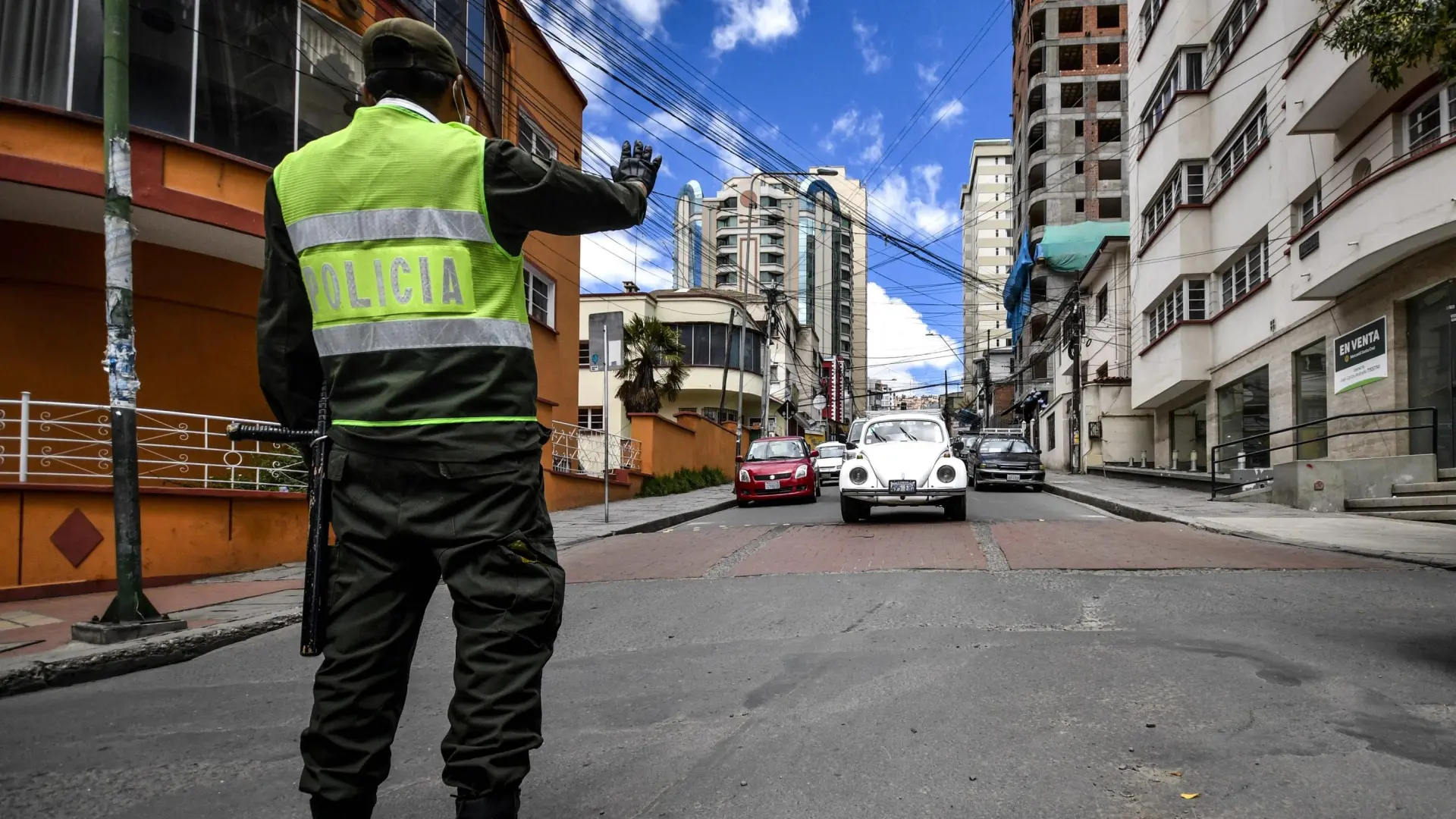 La expareja del exasesor de Milei y Paz asegura que la tirotearon para evitar que «contara todo lo que sabía»