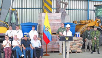De la Espriella anuncia subsidio de tres meses a afectados por sismo