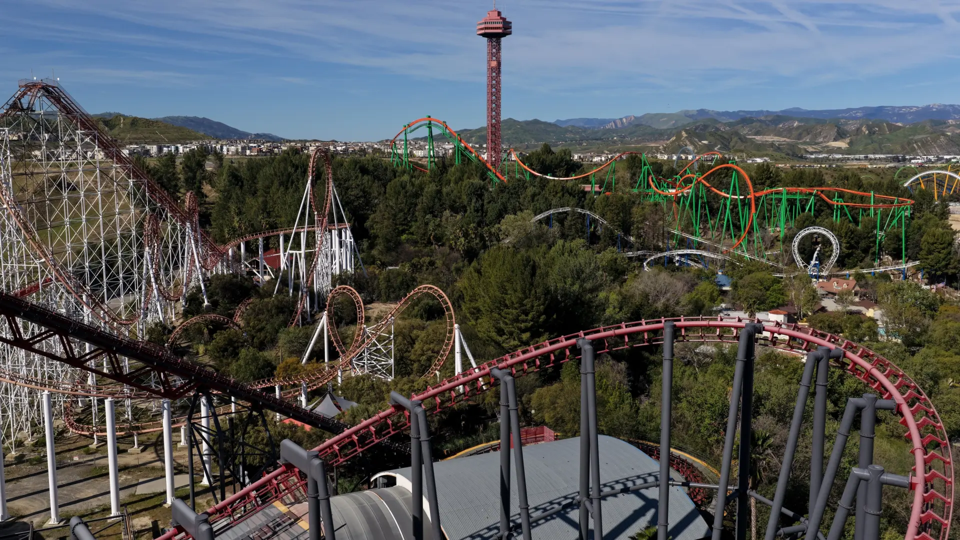 La montaña rusa que provoca daño cerebral: un parque temático cierra su atracción más peligrosa tras una serie de incidentes