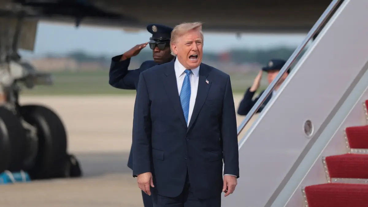 Trump anuncia control de reservas petroleras