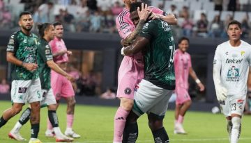 El emotivo gesto de Romaña con Lionel Messi cuando lo cruzó en el triunfo de León de México vs Inter Miami por la Leagues Cup