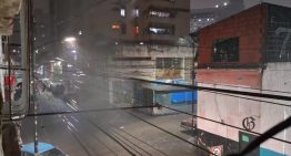 En VIDEO: lluvias azotan Caracas, desbordan el río Guaire y arrastran vehículos y personas