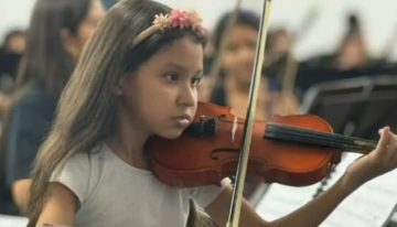 Murió Romina Rivera Cruz, violinista venezolana de nueve años que tocó frente al papa León XIV