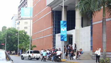 Centros comerciales de Caracas tendrán racionamiento eléctrico diario por dos meses