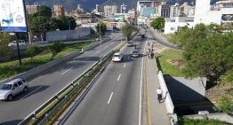 Cerrarán accesos de la autopista Francisco Fajardo en Caracas este domingo #23Ago
