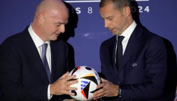 Todos contra Infantino: el presidente de la FIFA junta fuerzas en Marruecos, las sedes del Mundial 2026 reclaman y una cumbre puede definir su futuro