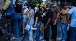Familias de los fallecidos por el terremoto en Colombia sufren el colapso de las morgues: “Aquí hasta pa’ morirse hay que tener plata”