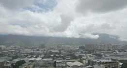 Onda Tropical 38 toca Venezuela y activa lluvias y descargas eléctricas este #17Ago