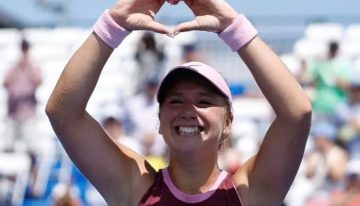 Con apenas 16 años, la rusa Kristina Liutova hizo historia: ganó su primer torneo WTA en su debut y conquistó Memphis desde la qualy