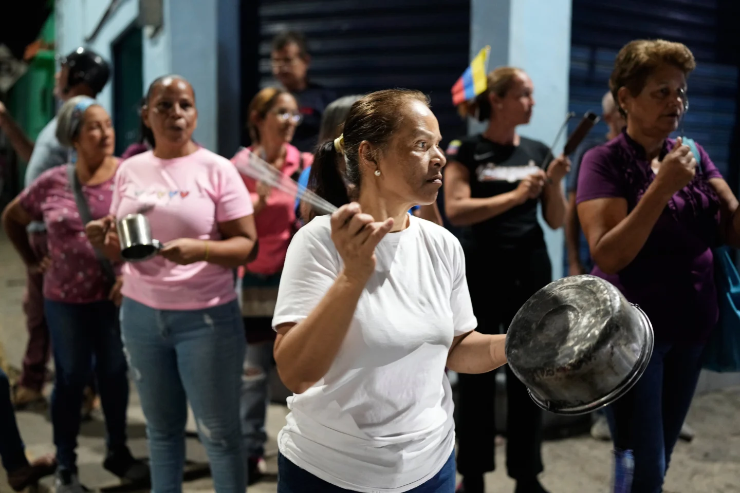 Apagones y racionamientos eléctricos afectan la vida diaria de los venezolanos