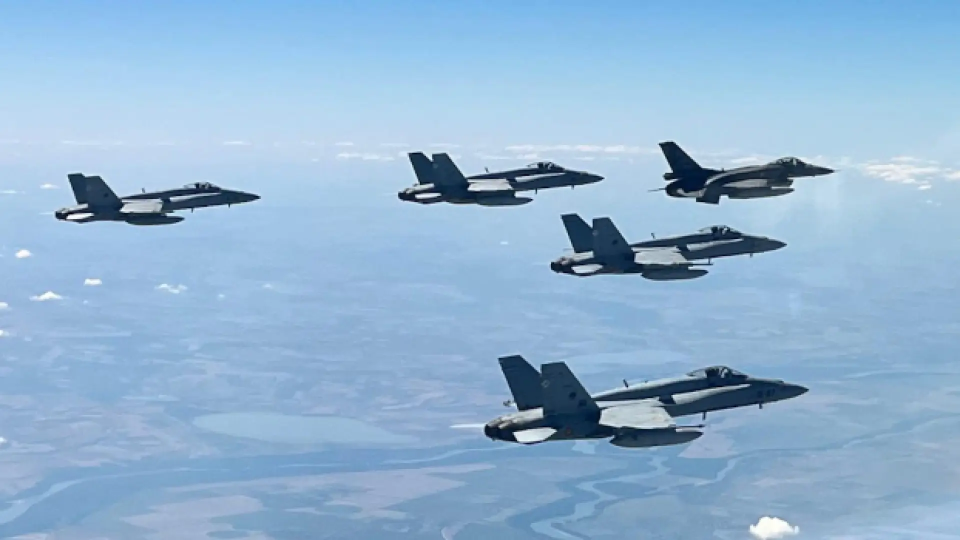 F-18 españoles intervienen en Rumanía por la entrada de un dron en su espacio aéreo