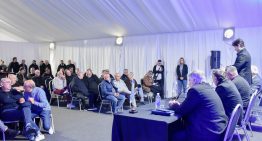 Tras el revés judicial, la AFA de Tapia y Toviggino montó una carpa y organizó un acto en la cuestionada sede de Pilar