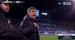Guillermo Barros Schelotto tomó del cuello a Vaccari y volaron piñas: bochornoso final en Vélez vs Defensa y Justicia