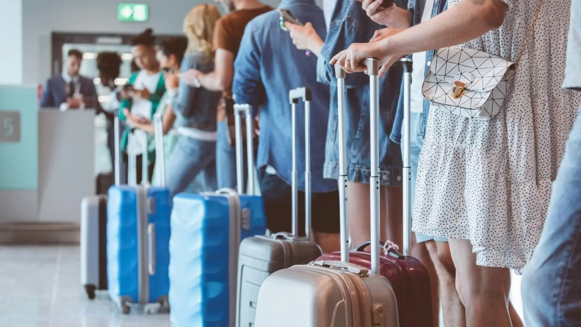 Colas de 90 minutos, revisión de pasaportes… Así son los controles aleatorios de Italia a los españoles tras la suspensión de Schengen