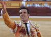 Torero español Emilio de Justo dio sentido homenaje a Venezuela y Colombia por los terremotos (VIDEO)