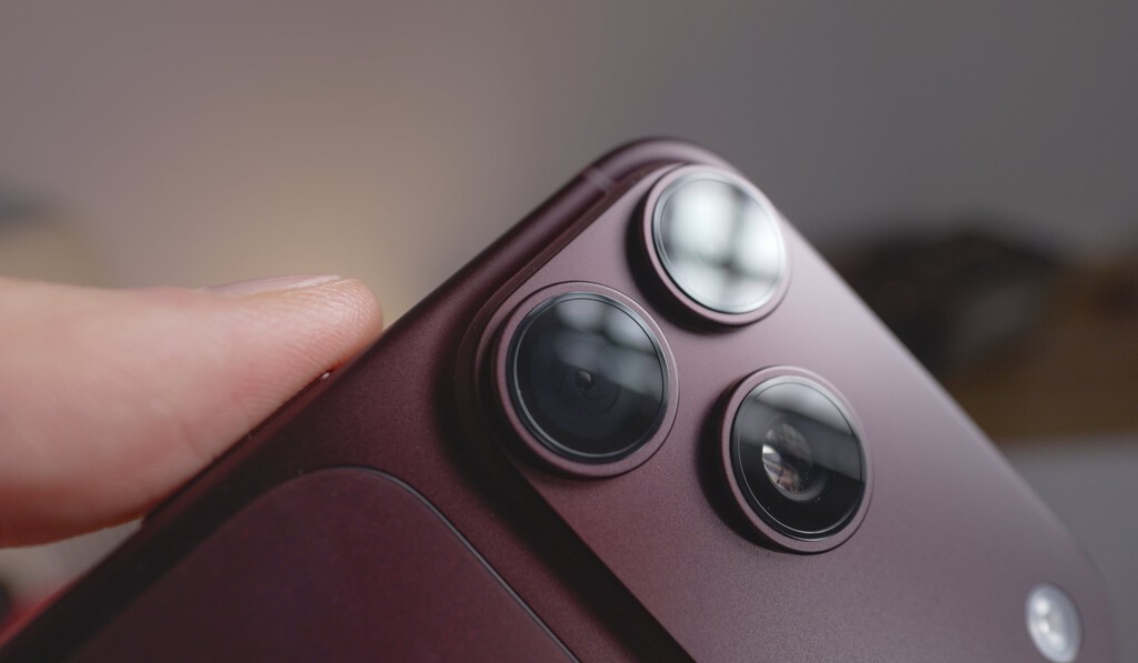 El primer iPhone con apertura variable: para esto sirve y estas son las diferencias con una cámara "normal"