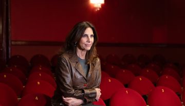 Pastora Vega, 66 años: «Hago una rutina de ejercicios en casa, con mi esterilla, mis pesas y mis gomas y cuando noto que he cogido un par de kilos hago ayuno»