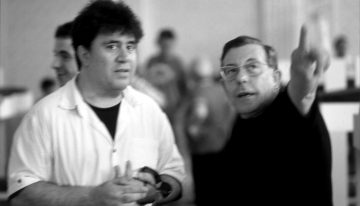 Juan Gatti, colaborador de Almodóvar en más de 26 películas: «Hay muchas cosas que aparecen en las películas de Pedro de las que la mayoría no es consciente, aunque el mensaje se grabe»